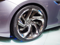 【上海モーターショー11】長安汽車 SENSE 詳細画像…大型PHVセダン 画像
