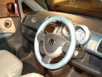 【インプレ'03】津々見友彦　ホンダ『ライフ』　もは軽自動車とはいえない仕上がりぶり 画像