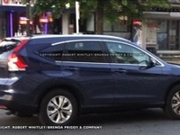 これがホンダ CR-V 次期型、リアが… 画像