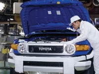 トヨタ系サプライヤーも木・金曜日を休日へ 画像