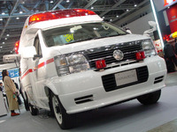 【東京国際消防防災展写真蔵】日産の高規格救急車『パラメディック』 画像