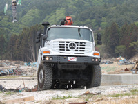 ［ダイムラー復興支援］ウニモグ、ゼトロスが石巻市で活動を開始 画像