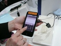 【ワイヤレスジャパン11】メカニカルなクリック感が得られるスマートフォン 画像