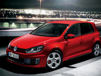 【実燃費対決】欧州ホットハッチバトル…35周年の ゴルフGTI はどうだ!? 画像