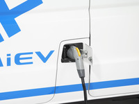 三菱、EVとPHVに給電機能を追加へ…家電にも対応 画像