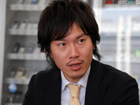 【インタビュー】「Androidにはヒーロー端末が必要」…KDDI 画像