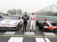 ハミルトン、NASCARに乗る 画像