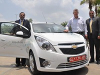 GM、インド向けEV初公開 画像