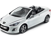 プジョー 308 改良新型…新デザインを採用 画像