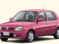 ピンク色のいかしたヤツ、日産『マーチMia』登場 画像