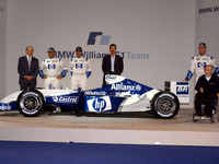 ウィリアムズ、新型車「FW26」を発表 画像