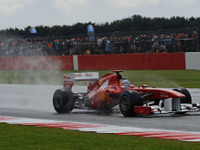 アロンソ「レッドブルにプレッシャーをかけつづける」 画像