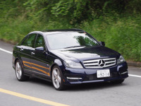 【メルセデスベンツ Cクラス 試乗】ベストは C200セダン…まるも亜希子 画像