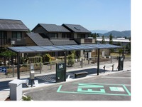 太陽光発電とLEDを活用した街路施設 京セラと積水樹脂が開発 画像