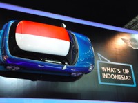 【ジャカルタモーターショー11】MINI、ルーフアートでアピール 画像
