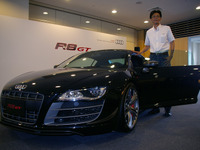 アウディ R8 GT 日本発表…大喜多社長「R8はブランドイメージの象徴」 画像