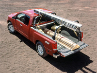 【デトロイトショー'04速報】逆黒船?---日系ピックアップにメディアが反応 画像