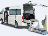 トヨタ、被災地に福祉車両2台を無償提供 画像