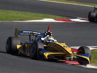 【夏休み】レースマシンが新東名高速道路を走行 画像