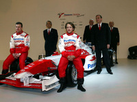 【写真蔵】トヨタ「TF104」……今年は表彰台をねらう 画像