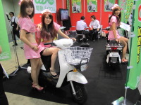 ［居酒屋産業展11］デリバリー用電動バイクを月1万5750円でレンタル 画像