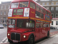 ロンドンの2階建てバス売ります 画像