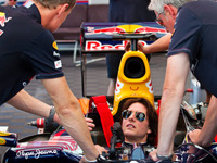 トム・クルーズ、F1マシンに乗る 画像