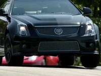 フェラーリも追従するテクノロジー…キャデラックの米CM［動画］ 画像