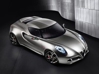【フランクフルトモーターショー11】アルファロメオ 4C…市販版はおあずけ 画像