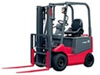 日本輸送機、タイでフォークリフトを現地生産へ 画像