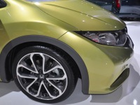 【フランクフルトモーターショー11】ホンダ シビック の日本発売「予定はないが可能性はある」…伊東社長 画像