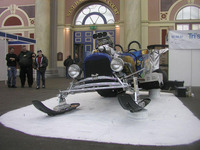 【Xtreme Wheels】究極のクルマ……1923年『フォード』雪上車? 画像