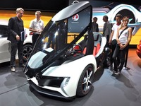【フランクフルトモーターショー11】オペル RAK e 詳細画像…タンデムEV 画像