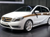 【フランクフルトモーターショー11】メルセデス Bクラス 新型、早くもEVコンセプト 画像