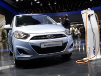 【フランクフルトモーターショー11】ヒュンダイ i10ブルーオン…韓国初の市販EV 画像