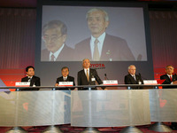 【トヨタF1ドリーム】齋藤副社長…2005シーズンはすでに動いている 画像