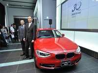 BMWジャパン30周年…特別ロゴに秘められた社員の思い 画像