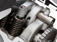 ホンダ、二輪車用エンジンとトランスミッションを開発 画像