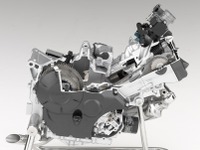 ホンダ大山専務、中型2輪新エンジンは海外部品調達4割に 画像