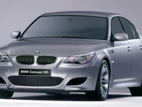【ジュネーブモーターショー'04速報】BMW『コンセプトM5』---V10だ、F1だっ! 画像