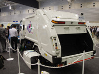 【EVEX & CSF 11】電動ゴミ収集車、スバルが初出品 画像