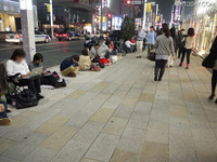 【iPhone 4S】すでに100人超える行列  画像