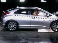 ホンダ シビック 新型、安全性に自信あり［動画］ 画像