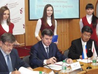 コマツ、ロシア極東での建設機械分野の人材育成に協力 画像