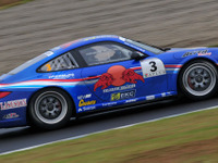 【PCCJ 第11戦】安岡が全戦ポール・ツー・ウィン達成  画像