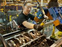 GM、米工場へ投資…大型車用の次世代環境エンジン生産へ 画像