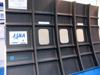 ［東京国際航空宇宙産業展 ］カーボンファイバーの新成形法　JAXA 画像