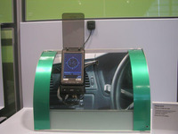 【CeBIT2004】ソニー『クリエ』をカーナビに 画像