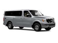 日産の北米向けバン、NV3500 に乗用設定…4列シート12名乗り 画像