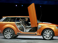 【ニューヨークモーターショー04】7人乗り新型ランドローバーの「レスポンス」 画像